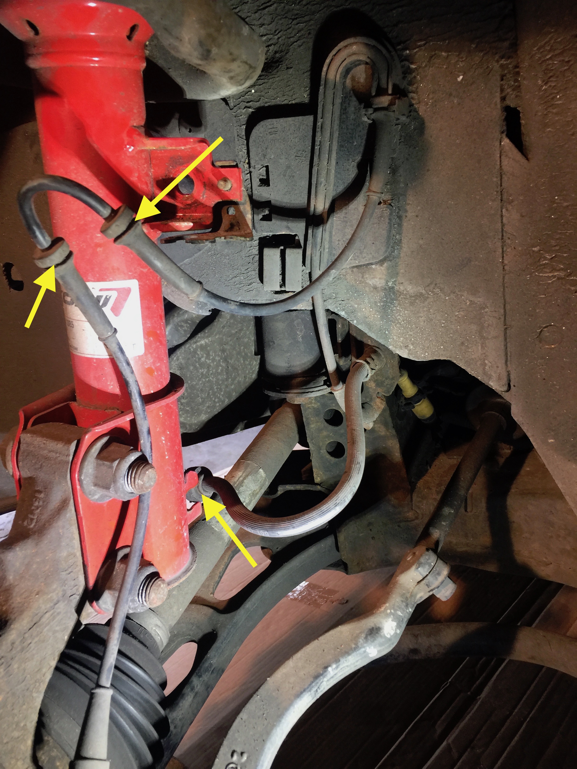 Déclipsez le câble et le flexible